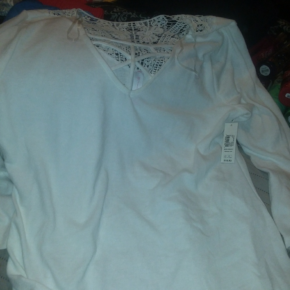 Woman's plus size top